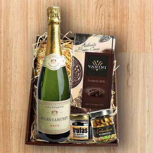 Champagne N Chocolate Hamper