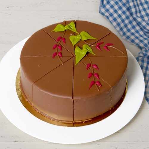 A Creamy Hazelnut Cake